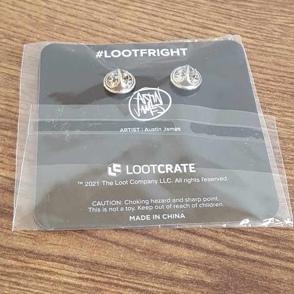Loot Fright/Loot Crate Little Red Riding Hood Enamel Pin - Picture 2 of 2